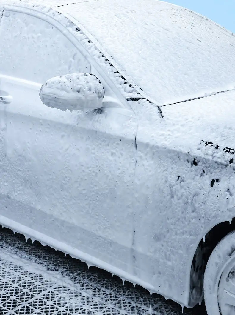 Pulverizador de espuma manual de 2L com 3 tipos de bicos, canhão de espuma pneumático manual, spray de espuma em neve para lavagem de carros, limpeza de janelas de carro